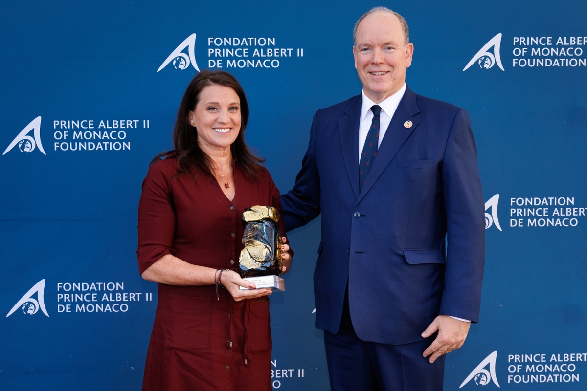 HSH Prince Albert II of Monaco Rewards Alison Hill, CEO of LifeStraw, with the 2025 Prince’s Prize for Innovative Philanthropy